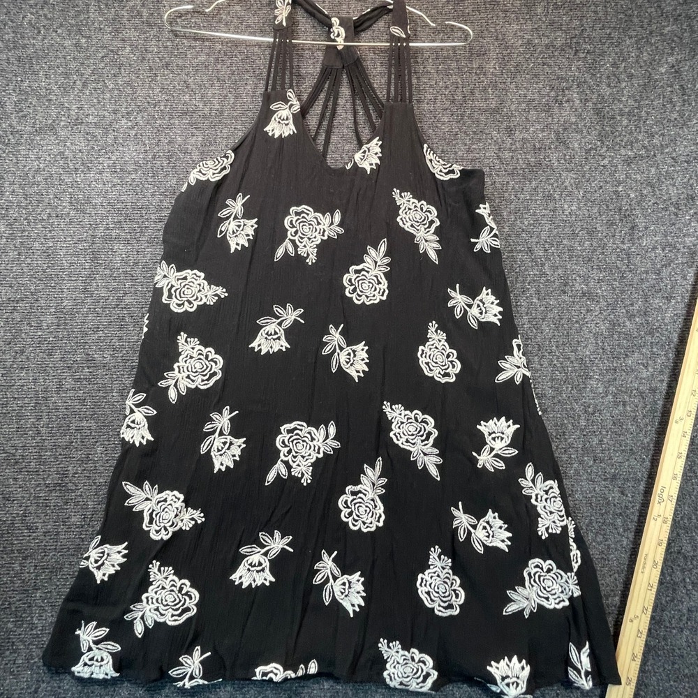 Sequin Hearts Floral Embroidered Tunic Dress M Black Boho Strappy Festival Indie